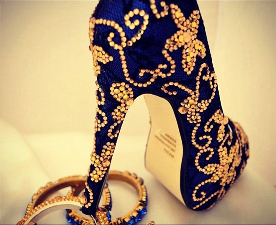 17 Best images about Royal Blue & Gold Beauties on Pinterest | Metallic